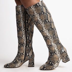 Lane At The Knee Boot